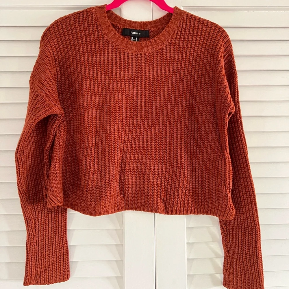 Cropped Sweater - Picture 2 of 6